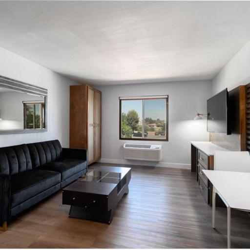 Mainstay Suites Moreno Valley Near March Air Reserve Base Экстерьер фото